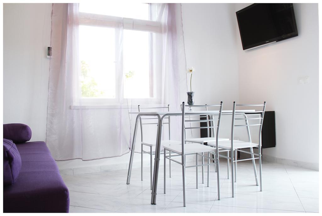 טרוגיר Apartments & Room Dijana מראה חיצוני תמונה